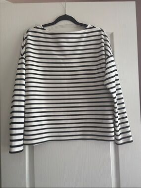 SPANX AirEssentials White and Black Striped Crewneck Top